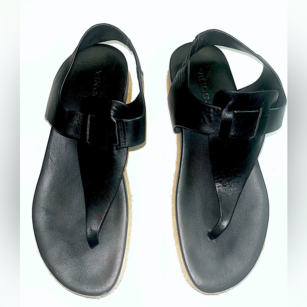 Vince Black Leather Flint Espadrille Thong Sandals, size 7M